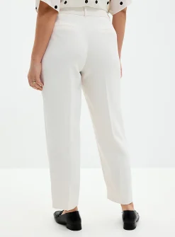 Universal textured crepe dress pant