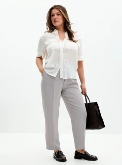 Universal textured crepe dress pant