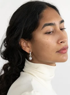 Valentina hoops and Capri pearl