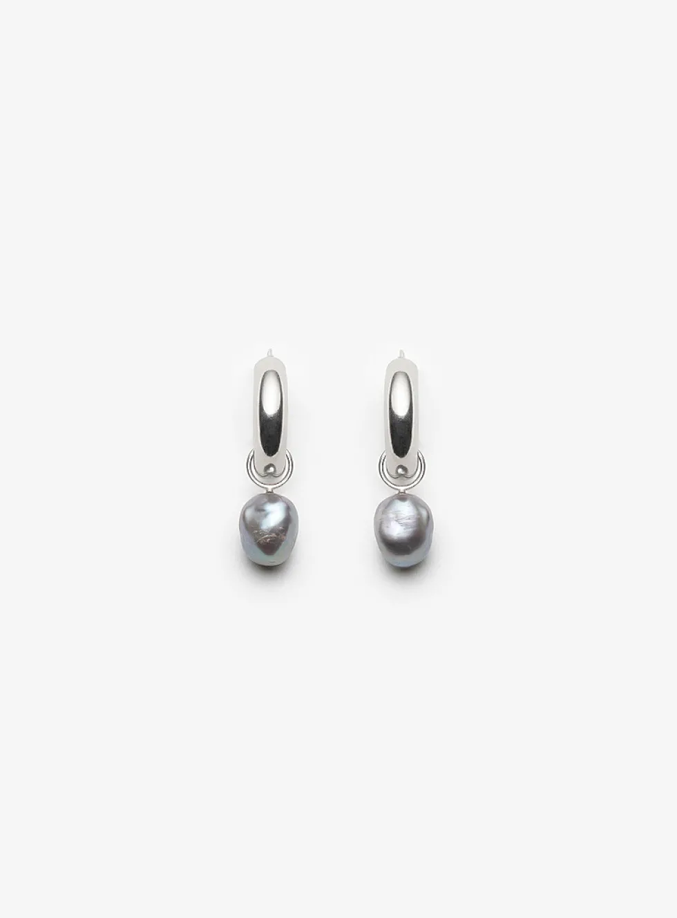 Valentina hoops and Capri pearl