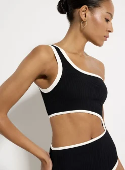 V-cut ribbed one-piece
