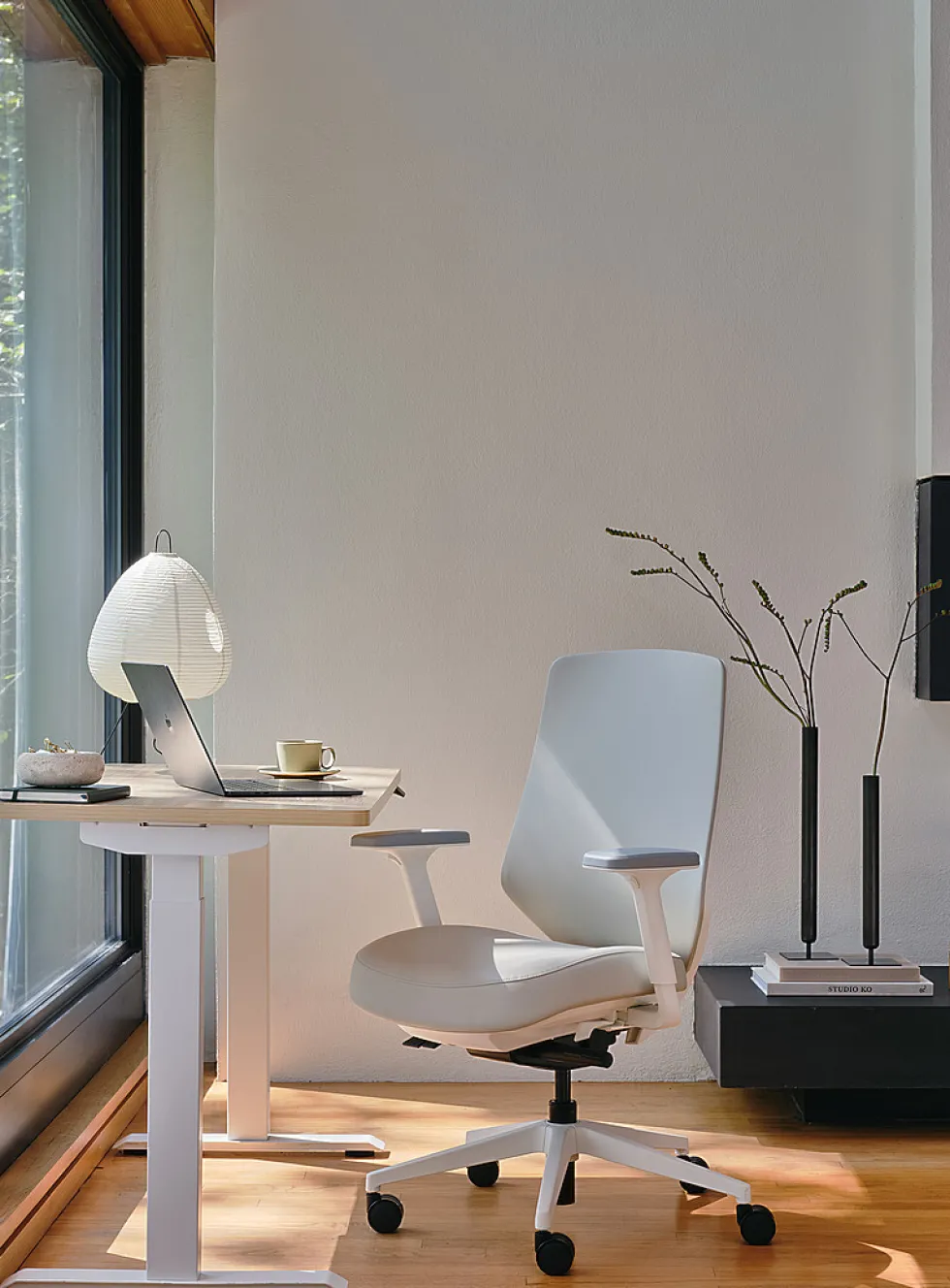 Vegan leather ergonomic Pro chair