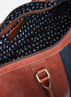 Vegetable-tanned leather duffle bag