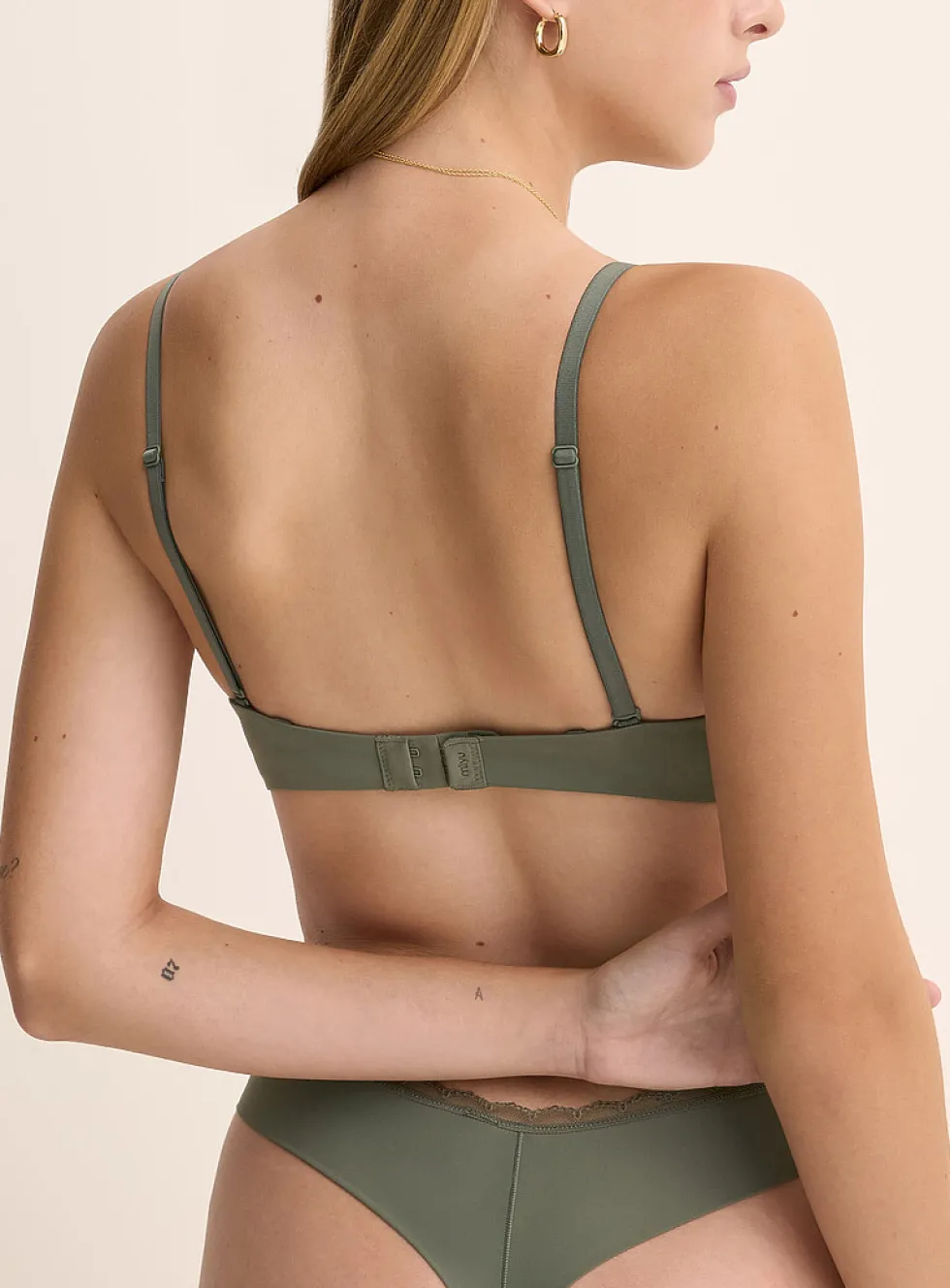 Vela wireless bra