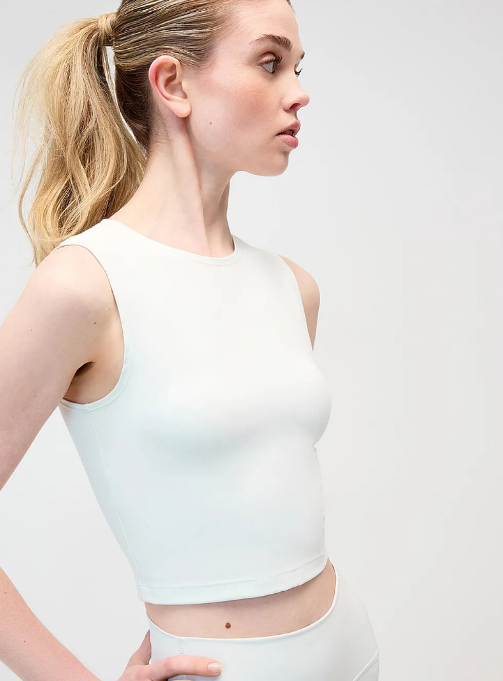 Velvety solid cropped tank
