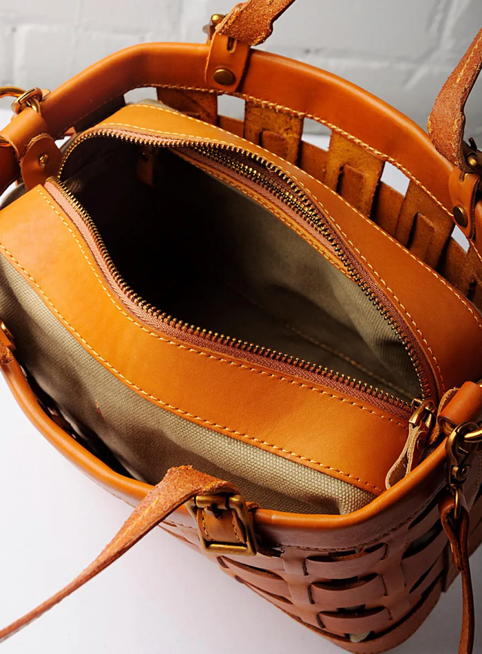 Venture convertible tote bag