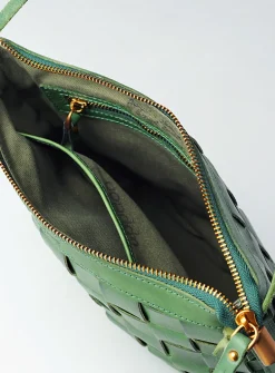 Venture crossbody bag