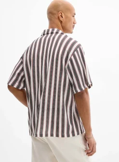 Vertical jacquard stripe shirt
