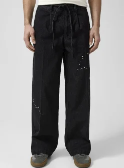 Vertical pleating topstitched jean