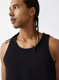 Vertical pointelle stripe tank
