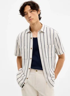 Vertical-stripe knit shirt