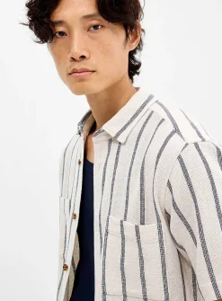 Vertical-stripe knit shirt