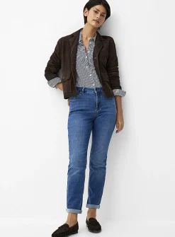 Very stretchy faded jean