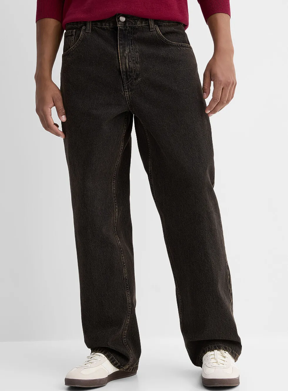 Vintage-washed black jean