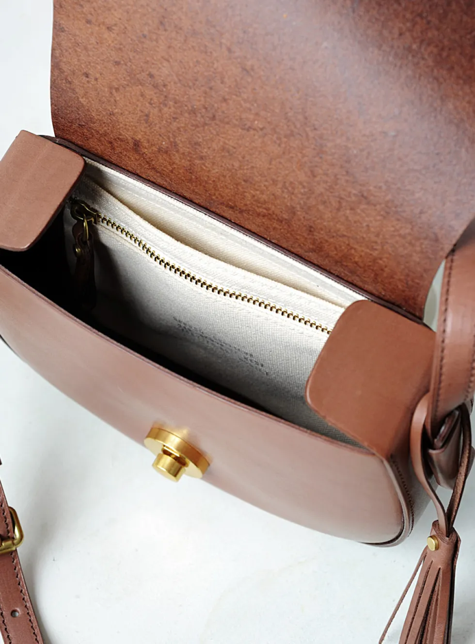 Vive saddle bag