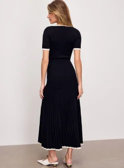 V-neck rib-knit pleated dress