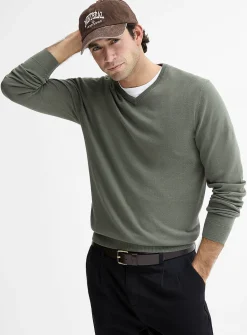 V-neck sweater