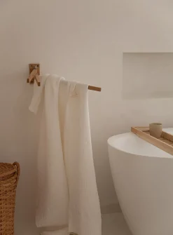 Waffled cotton bath sheet
