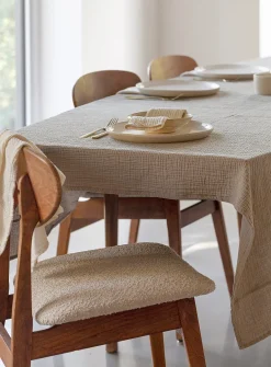 Waffled cotton tablecloth