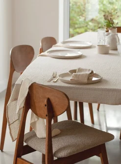 Waffled cotton tablecloth