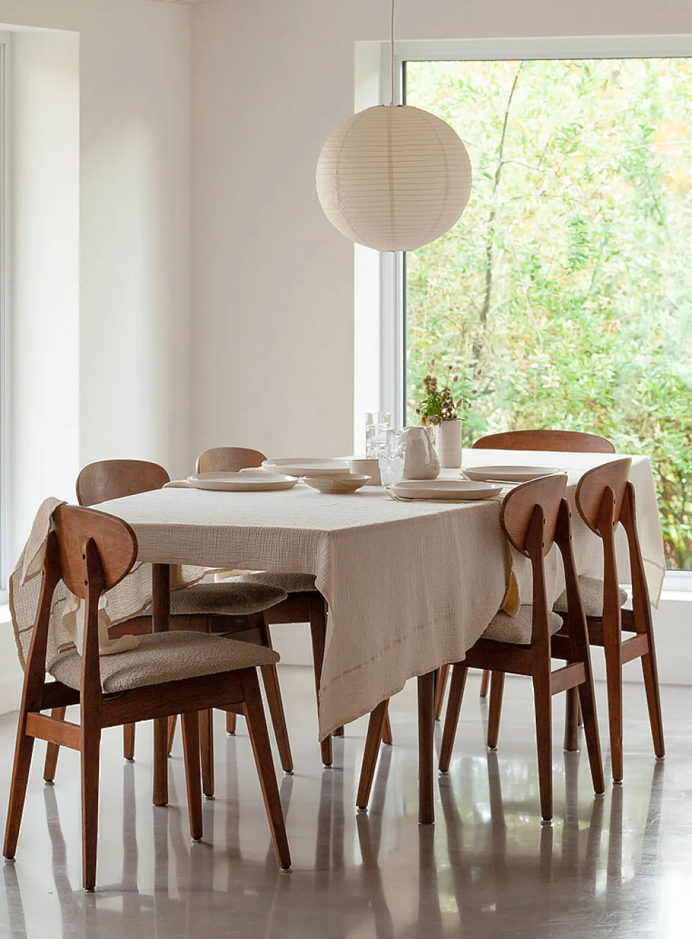Waffled cotton tablecloth