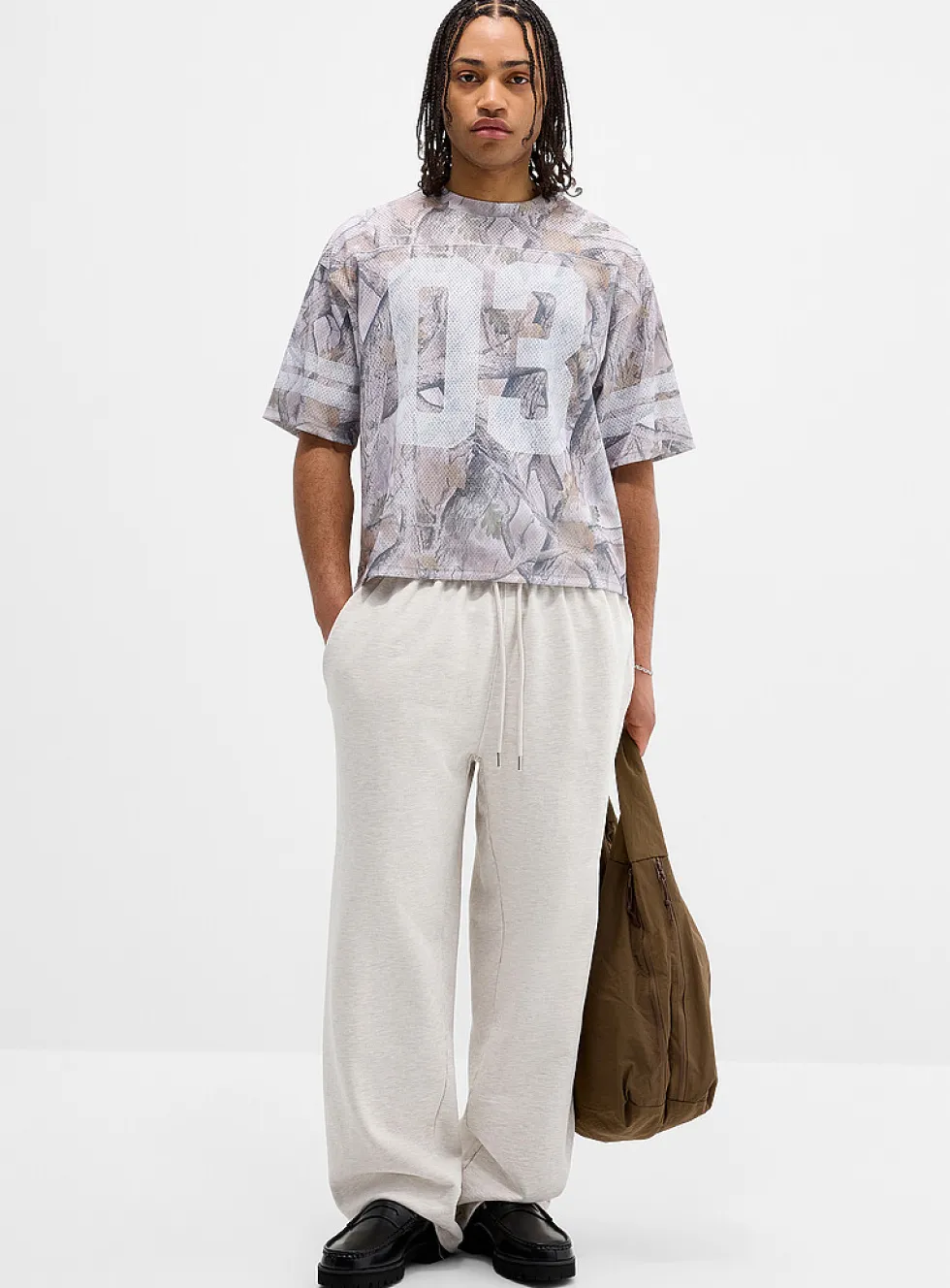 Washed wide-leg sweatpant