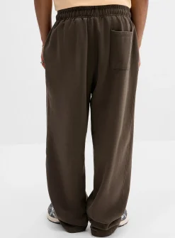 Washed wide-leg sweatpant