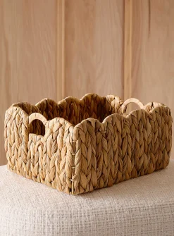Water hyacinth scalloped basket