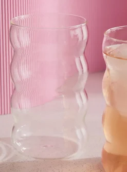 Wavy glasses