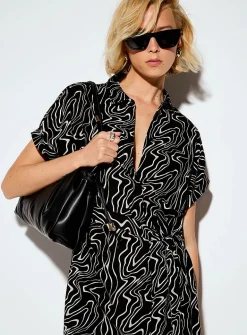 Wavy lines flowy shirtdress