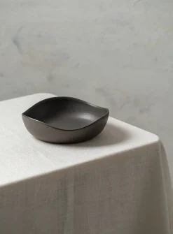 Wavy pasta bowl