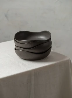 Wavy pasta bowl