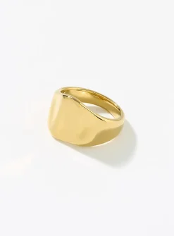 Wavy ring