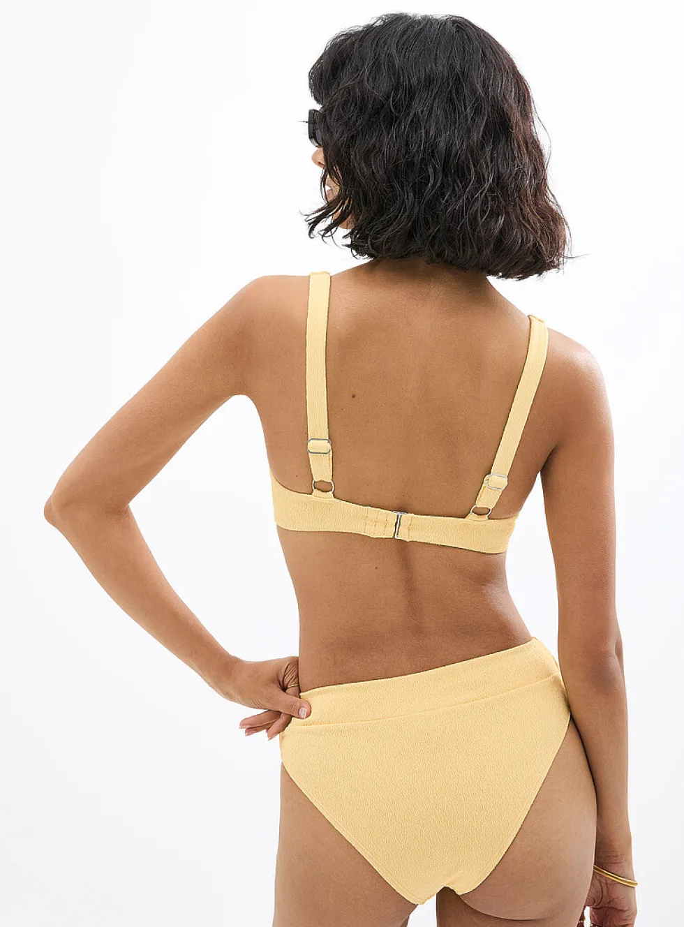 Wavy texture cheeky bikini bottom