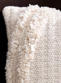 Wavy tufted cushion