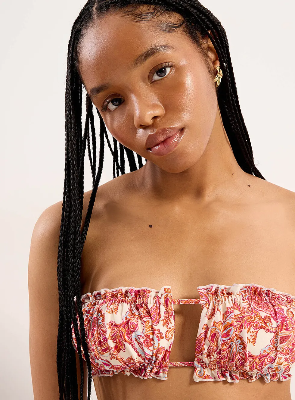 Wavy-trim cutout bandeau bikini top