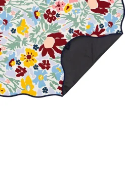 Weekend waterproof picnic rug