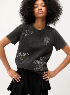 Western embroidery loose T-shirt