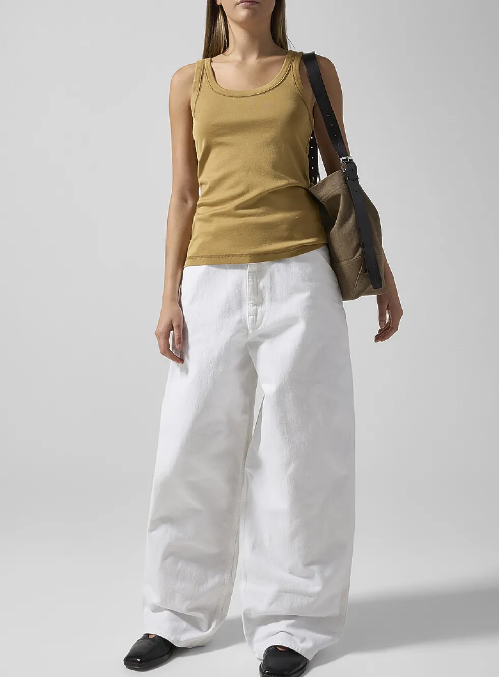 White wide-leg jean