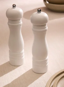 White wood salt and pepper mills