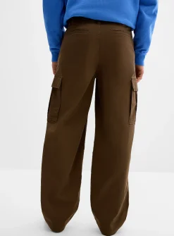 Wide-leg cargo chinos
