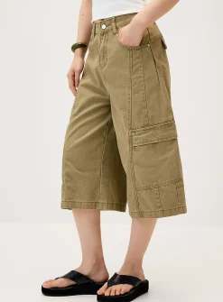 Wide-leg cargo jort