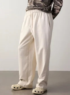 Wide-leg sweatpant