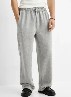 Wide-leg sweatpant