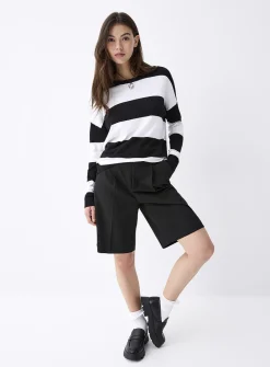 Wide-stripe sweater