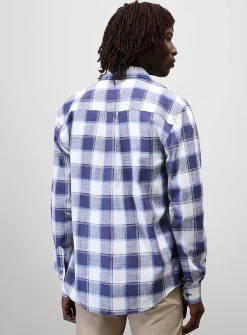 Window tile pattern shirt