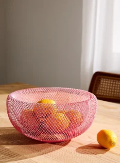 Wire mesh fruit bowl
