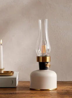 Wireless indoor-outdoor lantern