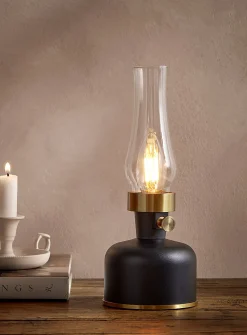 Wireless indoor-outdoor lantern