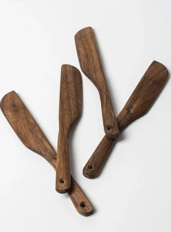 Wooden spreading knives